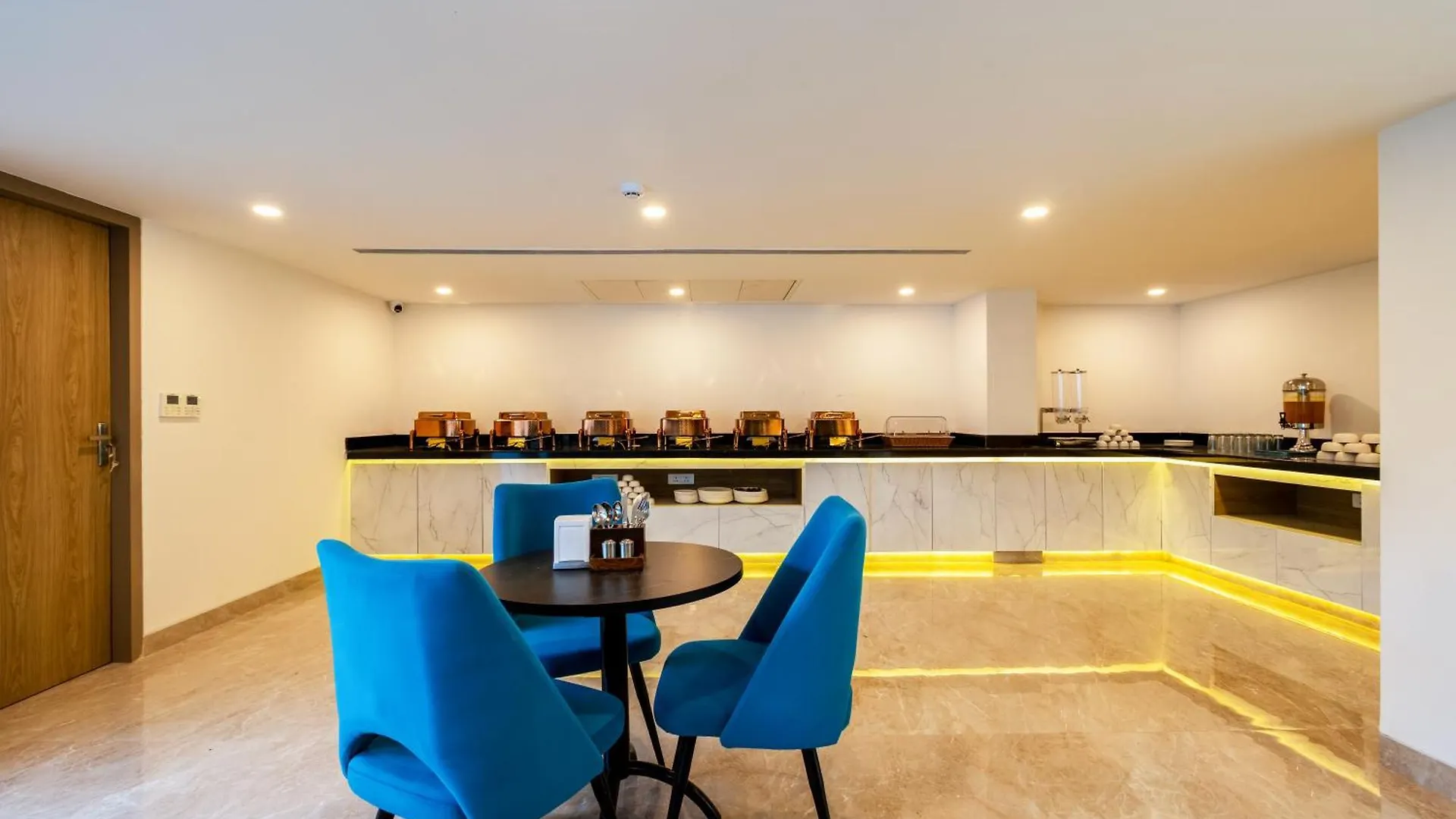 Limewood Stay Signature - Golf Course Extension Road Gurgaon Hotell