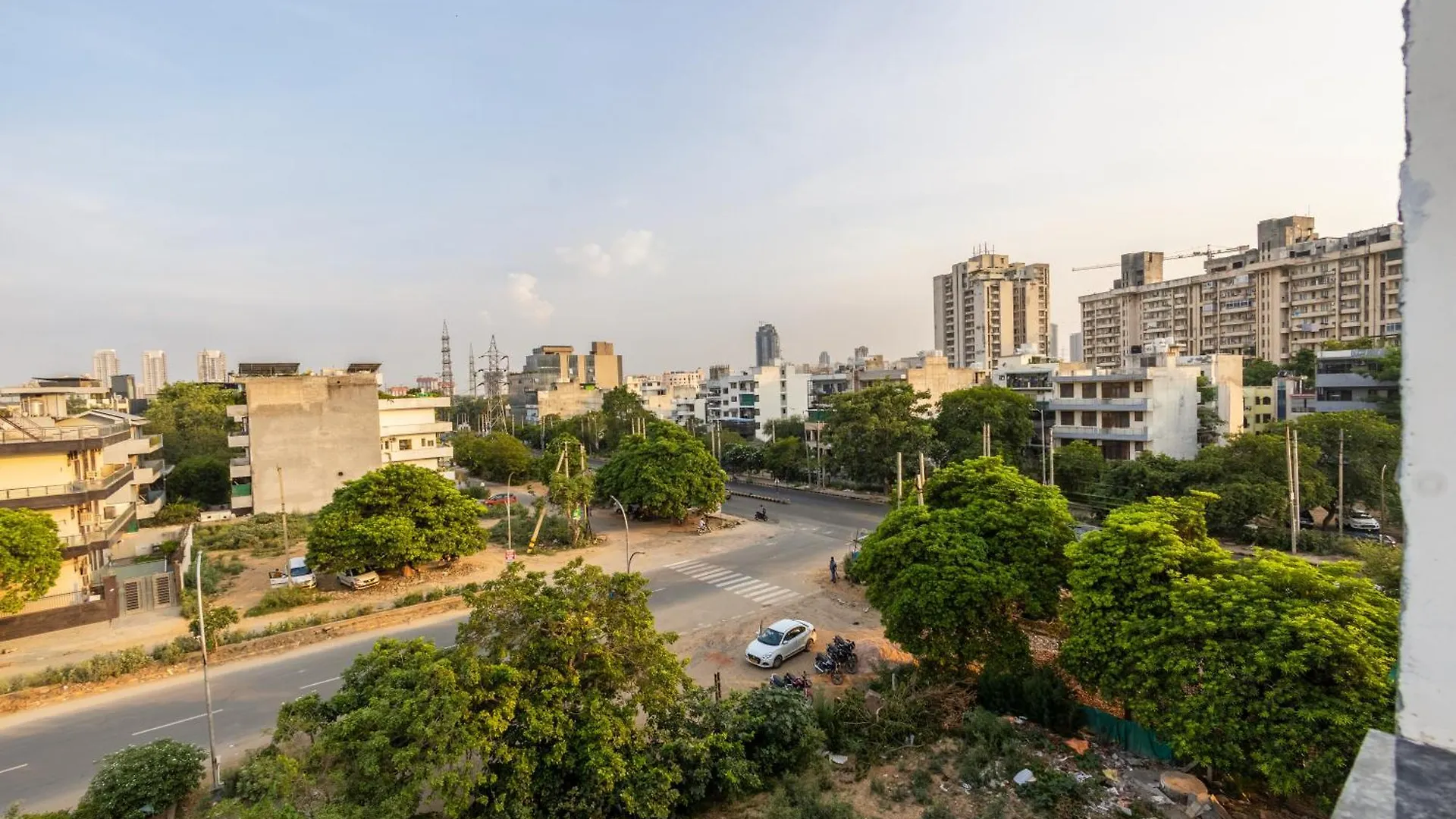 Limewood Stay Signature - Golf Course Extension Road Gurgaon Hotell