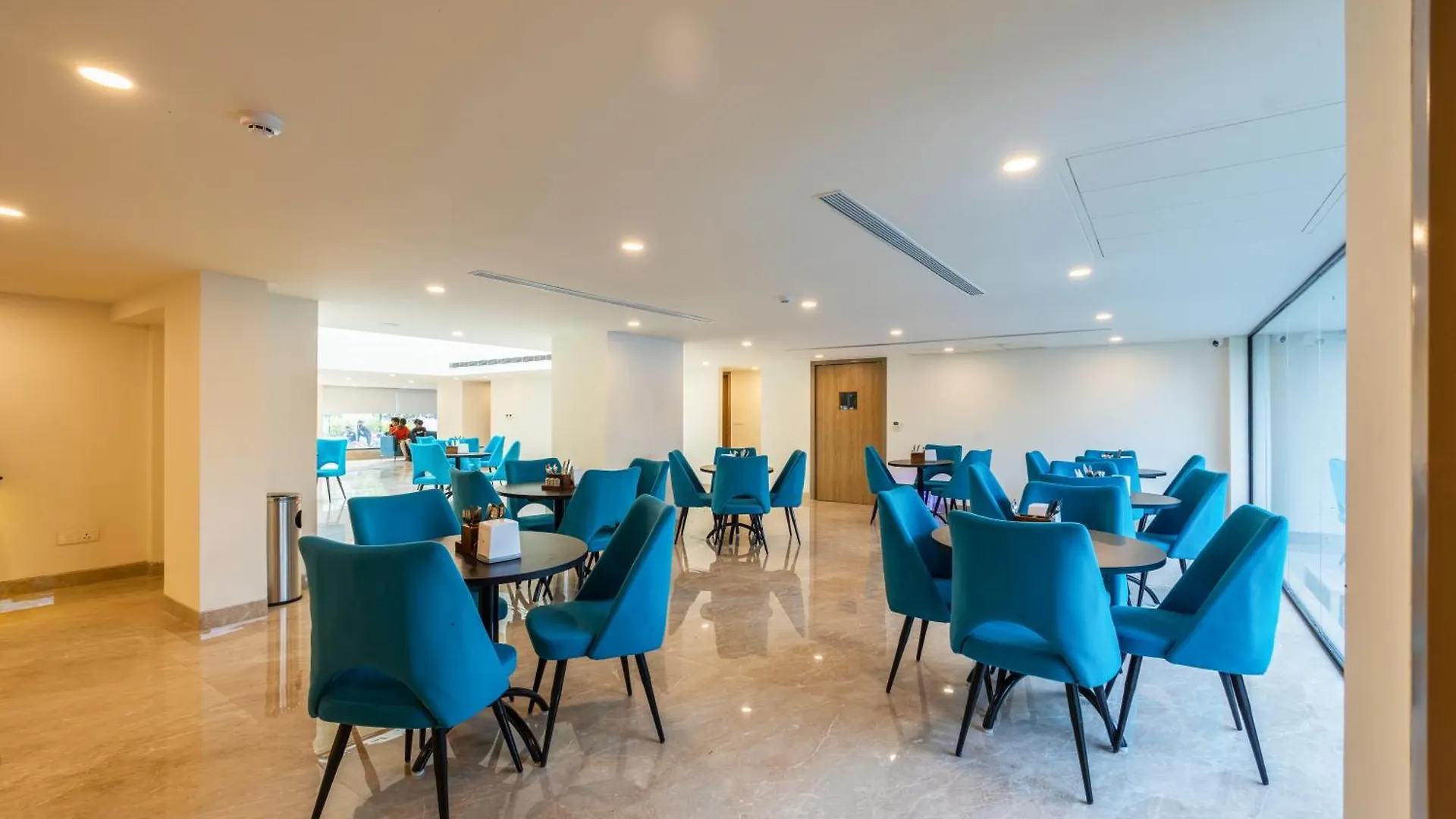 Limewood Stay Signature - Golf Course Extension Road Gurgaon