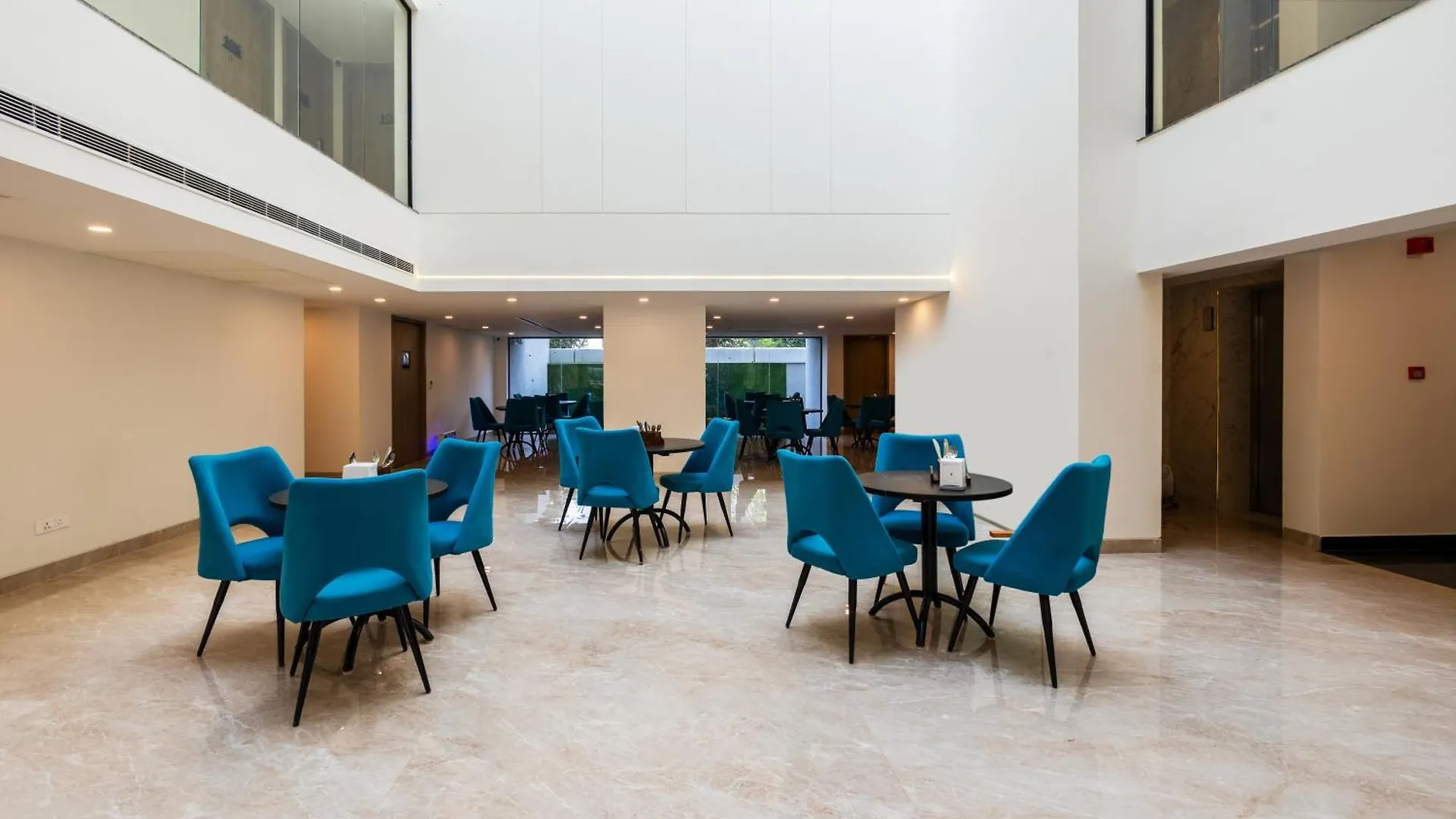 Limewood Stay Signature - Golf Course Extension Road Gurgaon Hotell