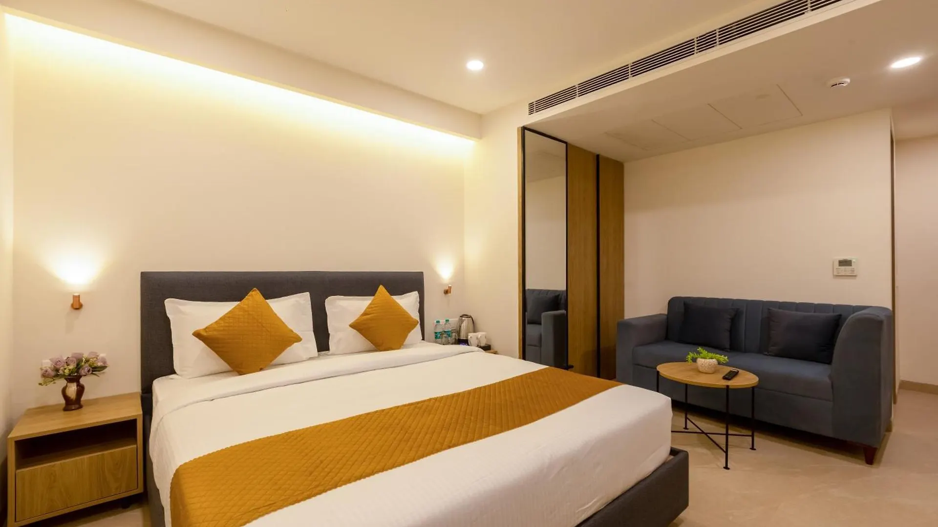Limewood Stay Signature - Golf Course Extension Road Gurgaon 3*,