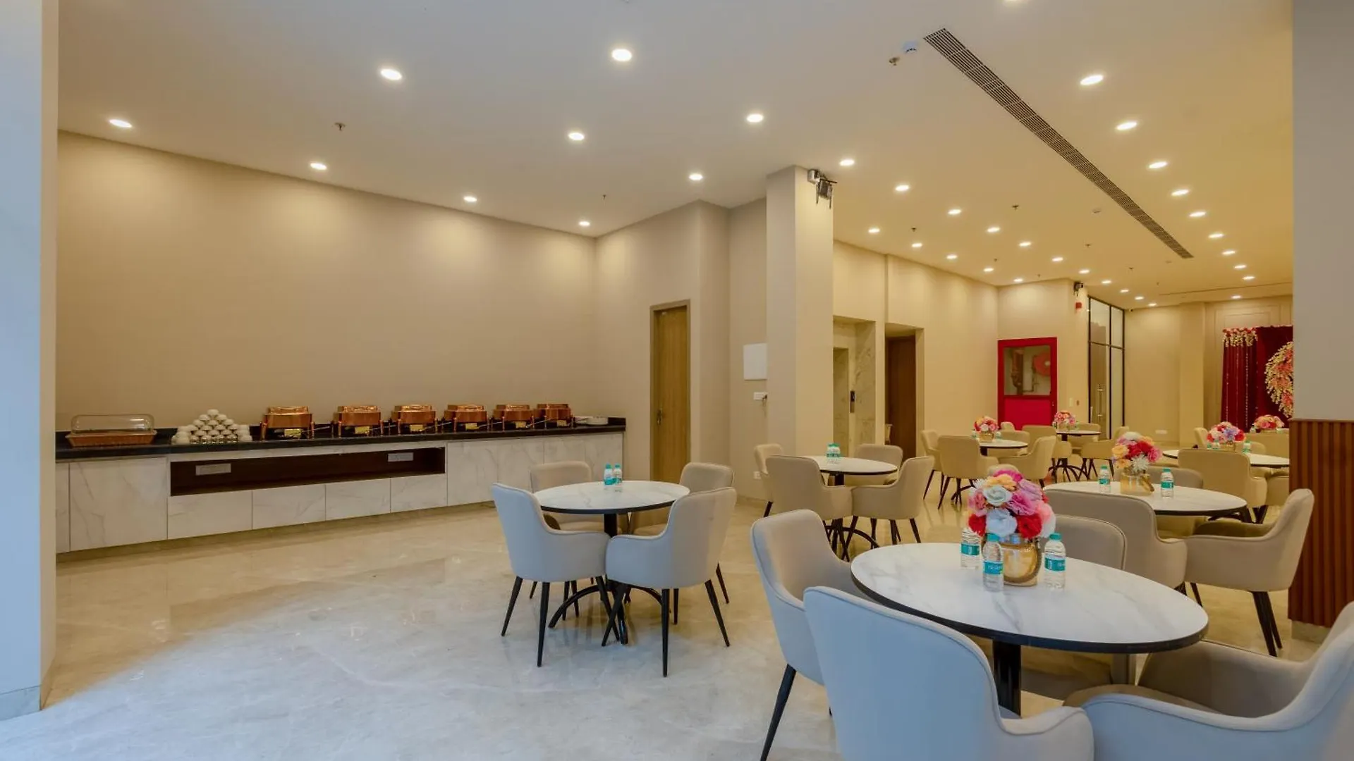 Limewood Stay Signature - Golf Course Extension Road Gurgaon Hotell