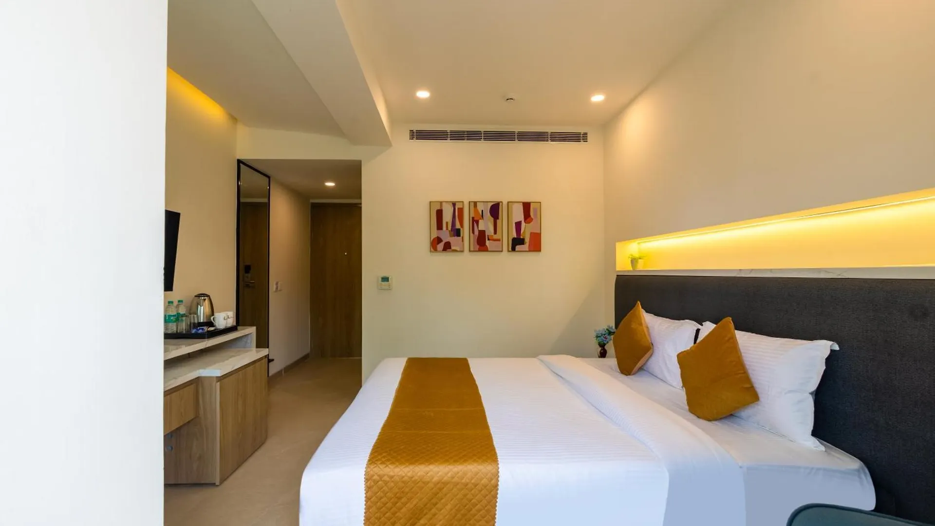 Limewood Stay Signature - Golf Course Extension Road Gurgaon Hotell