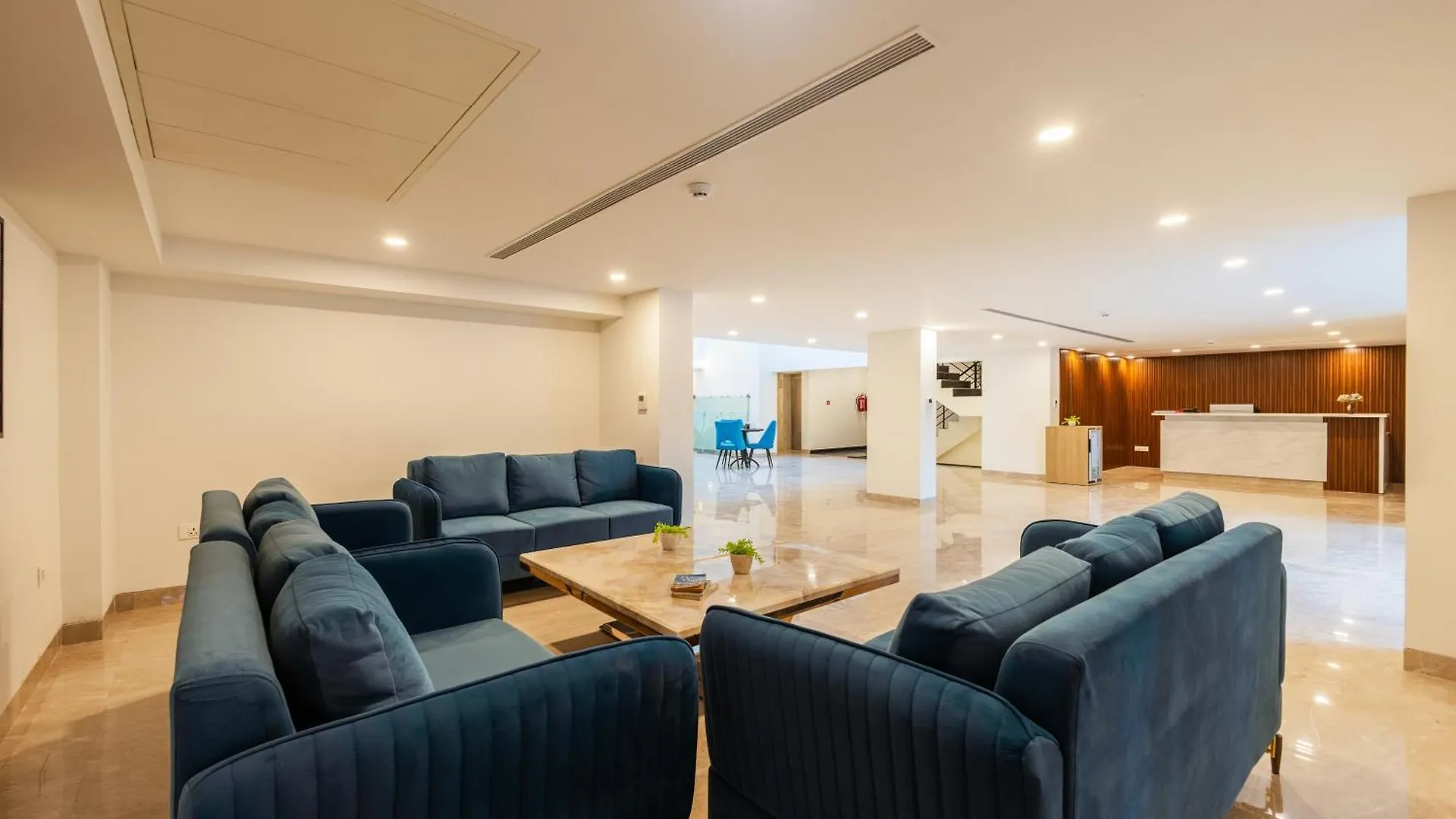 Limewood Stay Signature - Golf Course Extension Road Gurgaon
