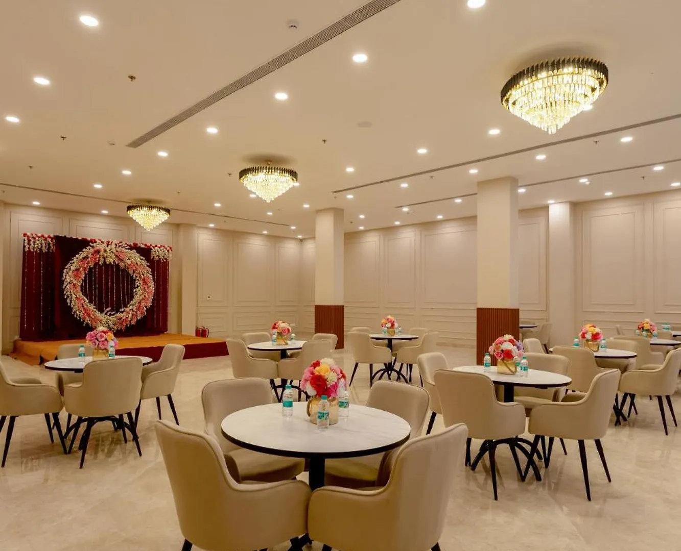 Limewood Stay Signature - Golf Course Extension Road Gurgaon